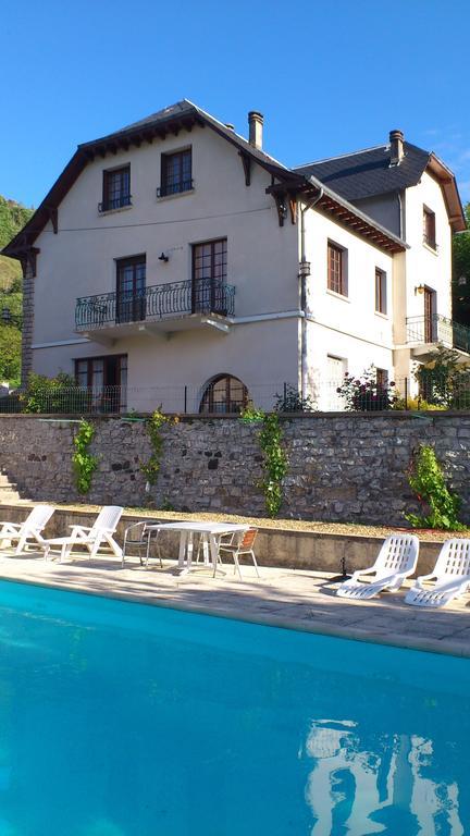 Chambres D'Hotes La Fontaine エスパリオン エクステリア 写真